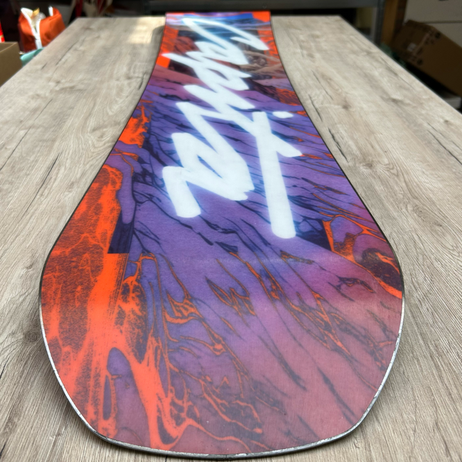 Womens Equaliser 2025 Snowboard *Tweedekans*